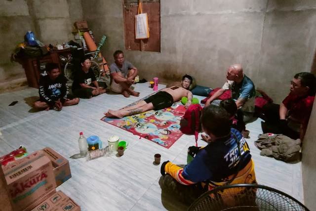 Meriahkan HUT Kemerdekaan, FRKP WB Vespa Lovers Baksos dan Bantu Anggota yang Lumpuh
