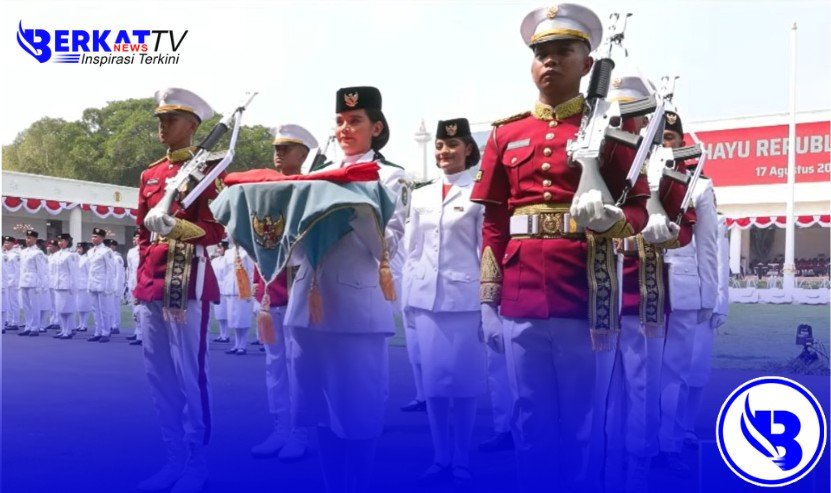 Celine Asal Kalbar Bangga dan Terharu Bawa Baki Bendera Merah Putih di Istana Merdeka