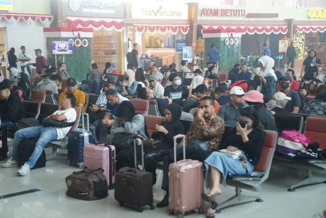 15 Penerbangan di Bandara Internasional Supadio Delay Akibat Kabut Asap