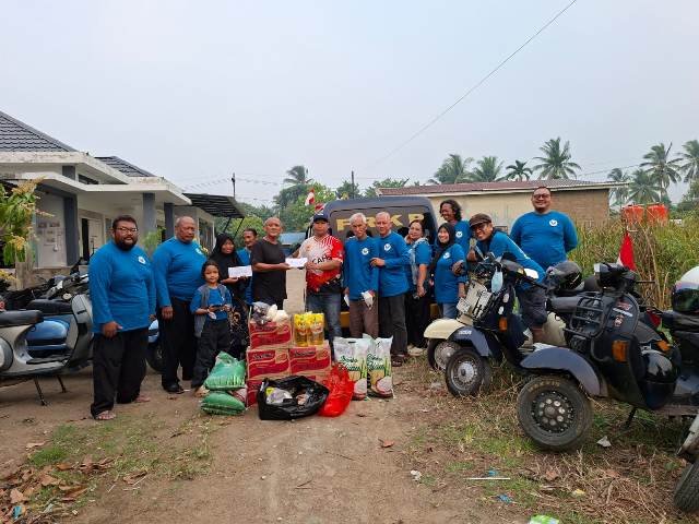 Bukan dari APBD, FRKP WB Vespa Lovers Berikan Bantuan Sembako