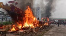 Pembakaran Replika Kapal Wangkang Akhiri Cheng Beng