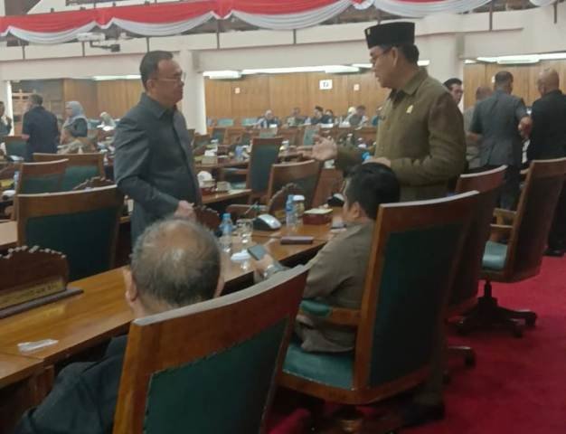 Paripurna KUA PPAS Kalbar Akhirnya Diskor