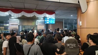 Ketegangan Penumpang dan Maskapai di Supadio Akibat Penerbangan Delay dan Batal