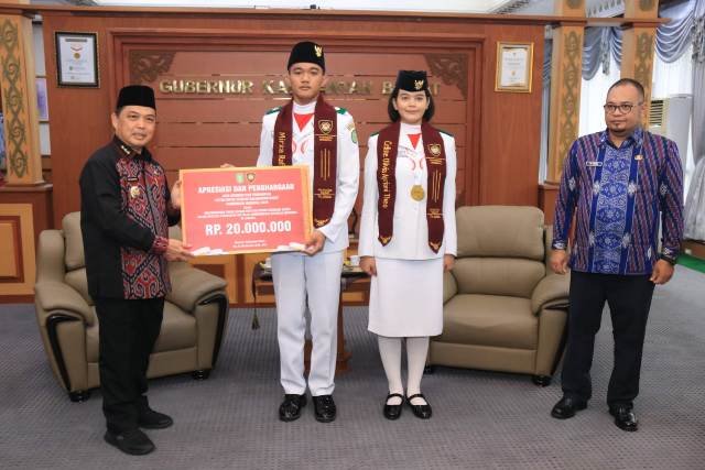 Dua Paskibraka Nasional dari Kalbar Mendapat Rp20 Juta