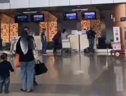 Puluhan Penerbangan di Supadio Delay dan Batal Akibat Jarak Pandang Hanya 500 Meter