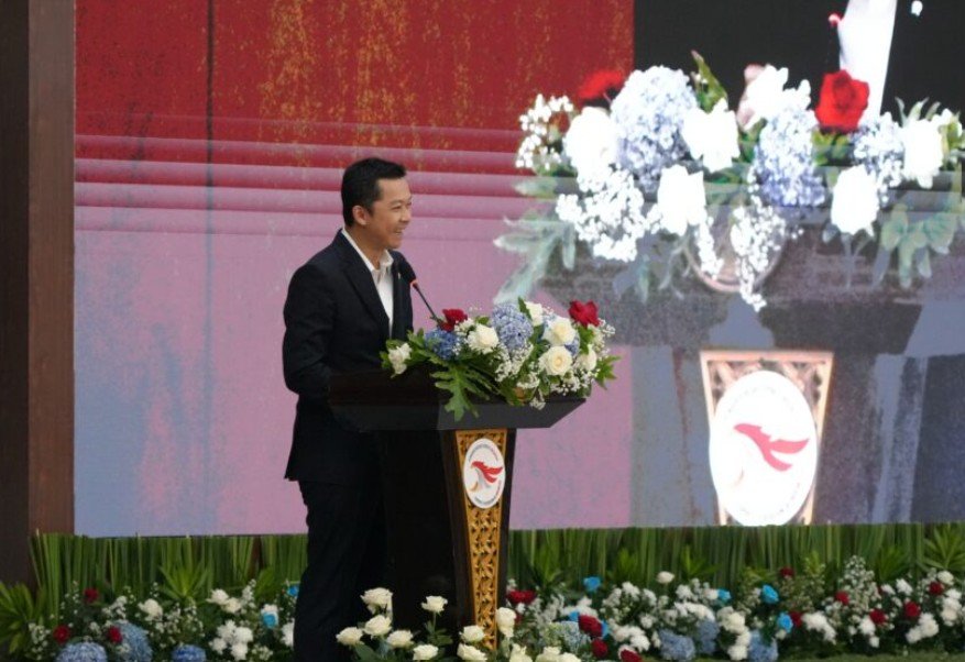 Wakil Menteri Pemuda dan Olahraga RI, Taufik Hidayat saat pelantikan Ketua Umum PB ESI, Selasa (15/9/2026) menilai potensi besar Indonesia sebagai menjadi salah satu kekuatan Esport dunia. Foto: ist/berkatnewstv