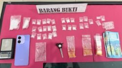 Pasutri Tertangkap Basah Bawa Sabu dan Ekstasi