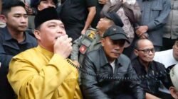 Norsan dan Krisantus Temui Pendemo. Beberkan Masalah Karhutla, Listrik dan BBM
